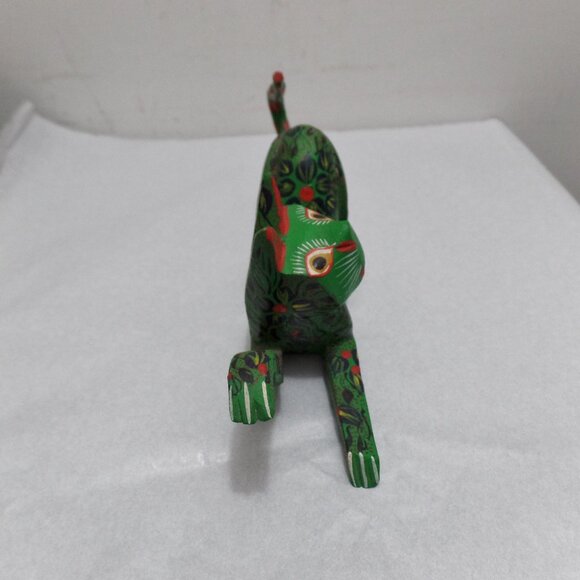 Oaxacan Alebrije Hand Carved Hand Painted Wood Cat Sculpture - Picture 3 of 13